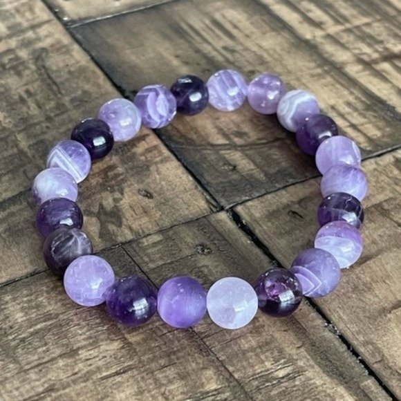 8mm Mixed Amethyst Stretch Bead Bracelet - Picture 3 of 4